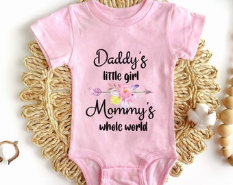 Papa's kleine meisje Mama's hele wereld babymeisje bodysuit voor babyshower cadeau-idee voor nieuwe moeders en nieuwe vaders Baby-outfit voor pasgeboren meisjes