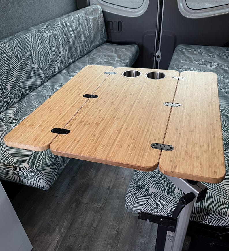 The Elite Bamboo Table 3/4