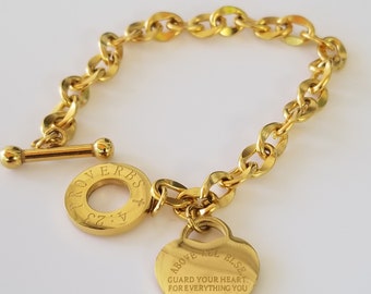 Pulsera con dijes de Proverbios 4:23