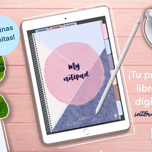 Puede incluir: Una aplicación de agenda digital en una tableta con un diseño de acuarela rosa y azul. El texto "My notepad" está escrito en la portada. El texto "¡Páginas infinitas!" está en un círculo en el lado izquierdo de la imagen. El texto "¡Tu propia libreta digital! interactiva" está en el lado derecho de la imagen.