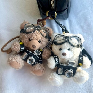 Niedlicher Teddybär Plüsch Taschenanhänger mit Kamera, flauschiger Bär Fotografie Kamera, Plushie Schlüsselanhänger, weiche Plüschtasche Dekor, Spielzeug Handtasche Zubehör
