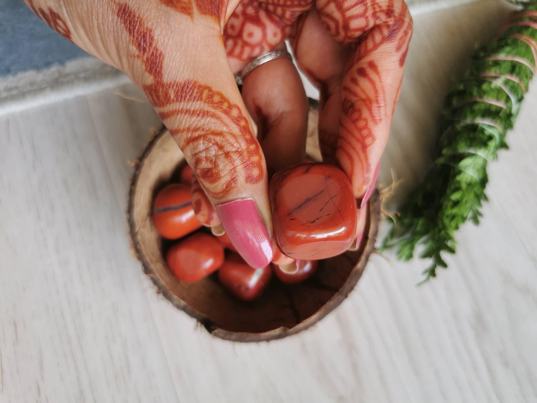 Jaspe Rouge/ Jaspe Rouge Roulée/Red Jasper/ Crystal/Pierre