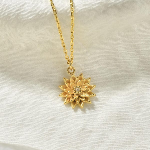 November Birth Flower Necklace – Chrysanthemum Pendant with Citrine Birthstone in Sterling Silver