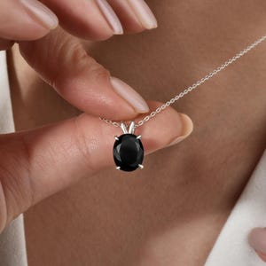 Sterling Silver Oval Cut Black Stone Necklace, Solitaire Gemstone Pendant, Elegant Minimalist Jewelry for Women