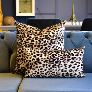Leopard Velvet Pillow Cover,Animal Print Cheetah Living Room Cushion,Velvet Lumbar Throw Pillow ,Chair,Bench,Couch, Bedroom Bed Pillow Cover