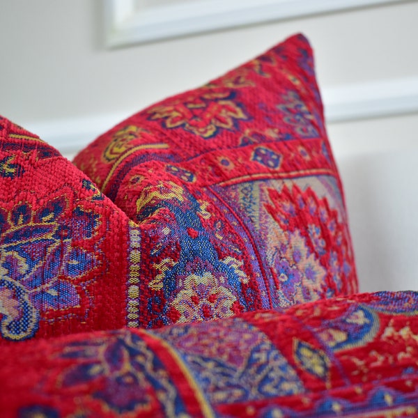 Housse d’oreiller Kilim en lin rouge, coussin de créateur floral, oreiller turc géométrique, literie tissée Boho et housse d’oreiller de canapé, toutes tailles