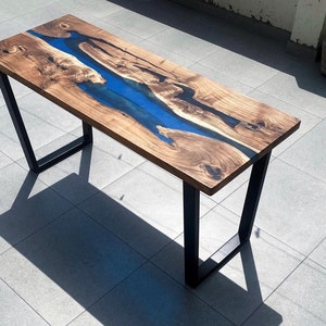 Epoxy Resin River Table: Live Edge Walnut Centerpiece