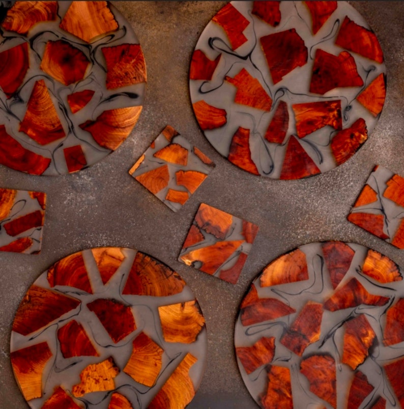 Round Modern Placemats Epoxy Resin Cedar Wood Placemat Etsy