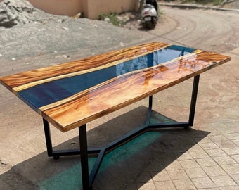 Mesa de centro de resina epoxi River: decoración del hogar con borde natural en nogal