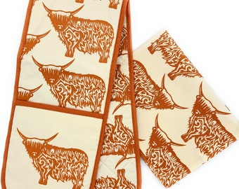 Scottish Highland Cow Oven Gloves & Tea Towel Matching Set