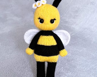 Molde em PDF para brinquedo de tricô de abelha em 2 agulhas, brinquedo de pelúcia de tricô, brinquedo de tricô à mão