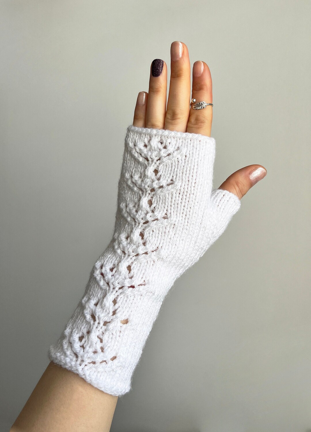 Lacy Fingerless Mitts KNITTING PATTERN, Hand Warmers Knitting Pattern
