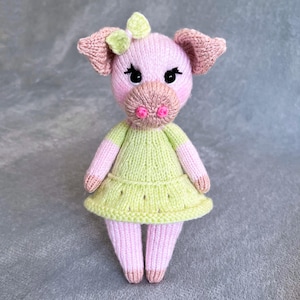 Knitting pig toy PDF pattern ON 2 NEEDLES, knitting stuffed toy, Hand knit  soft toy