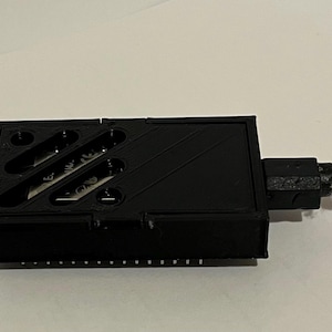 ESP32-behuizing STL – Snap Fit-behuizing met USB-toegang en -ventilatie – 3D-afdrukbare microcontrollerbehuizing