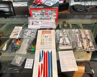 2025 - New 1/25th Scale Beacon Mechanical Unlimited Hydroplane Boat Model Kit - Unassembled - Ships from WA, USA