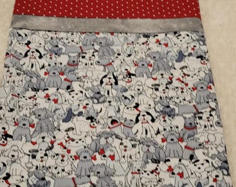 Dogs, Cartoon Doggies Pillowcases on Full Design Cotton Pillowcases. Choose Std/Queen or King Size. Price is for one Pillowcase.
