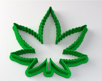 Cannabis3D jewelry.com 3D Cannabis Bud Pendant Silver Plated Cannabis3D jewelry.com 3D Cannabis Bud Pendant Silver Plated