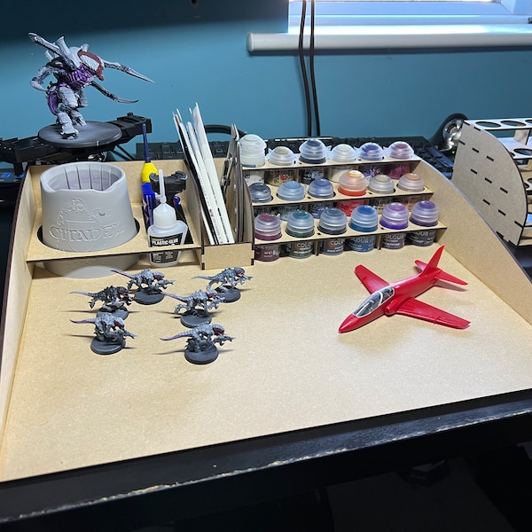 Hobby modelling workstation - Large - MDF laser-cut kit 45cm x 35cm