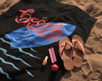 Beach Vibes Towel - Surf Beach Towel - Fun Summer Beach Towel - Pool Towel - Vacation Towel - Tourist Gift - Far Out Beach Towel