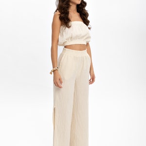 Boho Chic Müslin Pants – Embrace Bohemian Elegance with These Yoga, Harem, and Linen Pants. Perfect for Hippie Vibes and Relaxed Resort Wear.