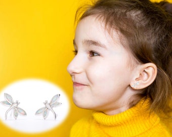 Pendientes de plata para niñas, pendientes de ópalo de libélula, pendientes de piedra de nacimiento, adorable semental de animales, lindos pendientes para niños, sementales minimalistas de insectos