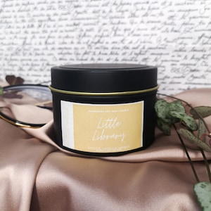 Little Library Bookish Candle - Ginger, Vanilla, Amber Scented Candle - Cosy Autumn Gift - Library Home Fragrance - Minimalist Shelf Decor