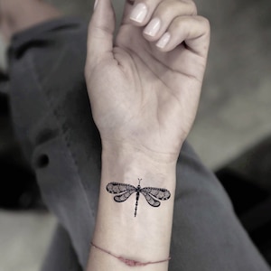 Pegatina de tatuaje temporal falso de libélula (juego de 2)