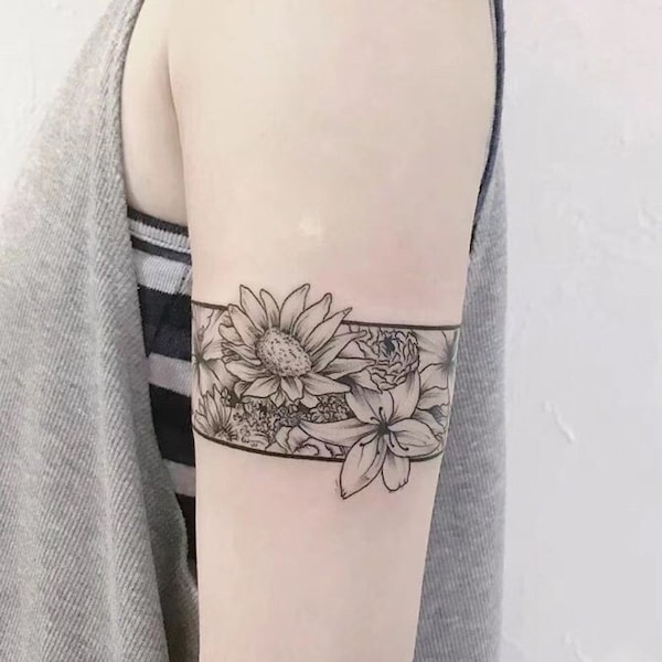 Semi-Permanent Temporary Tattoo: Flowers Armband