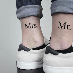Pegatinas temporales de tatuaje falso de Sr. y Sra. (juego de 2)