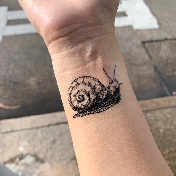 snail tattoo | Snail tattoo, Hippie tattoo, Sleeve tattoos