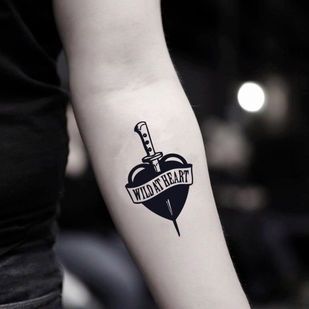 ワイルド・アット・ハート 一時的なフェイクタトゥーステッカー（2枚セット） - Etsy 日本, image size:1080x1080