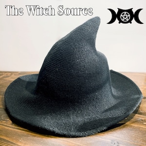 Witch&#39;s Hat with Removable Charm & Tassel