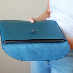 Sleek and Stylish Leather MacBook Sleeve, a Perfect Fit for Your 13 inch MacBook, Exceptional Durability and Protection, Ultimate Gift image 2