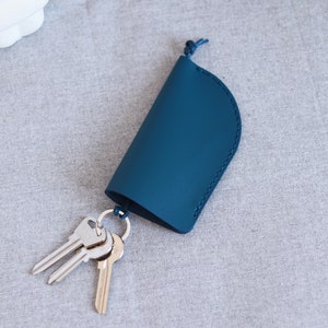Personalised key holder, leather key holder, Handmade gift idea, Leather key Case, Leather key keeper, Custom key holder, Key pouch image 6