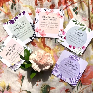 Tarjetas de afirmación consciente en español e inglés / Tarjetas de afirmación para mujeres / Regalos para ella / Baraja de cartas de afirmación / Tarjetas de meditación