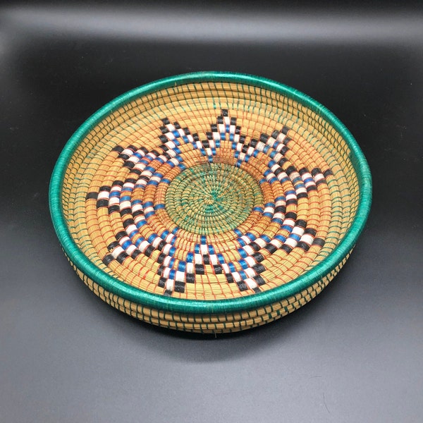 Woven round colorful ethnic African bowl, decorative Sabai basket, Rwanda basket, basket, woven grass, sisal, boho style
