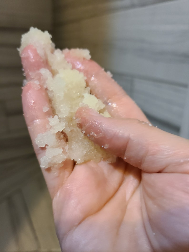 BV Spa Exfoliating Salt Scrub - Lavender Rosemary Body Scrub With Dead Sea Salt & Natural Oils For Glowing Skin