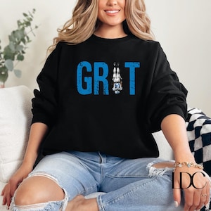 Sudadera de fútbol americano Detroit Grit: Lions Game Day Crewneck