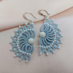 Tatting earrings, Tatting earrings with beads, lace earrings, lace earrings with beads, tatting arrings pink