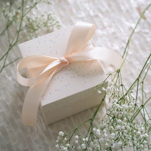 Valentinstag, Explosionsbox beige, Hochzeitsgeschenk, Geldgeschenk, Geburtstagsgeschenk, beste Freundin, Jahrestagstag, Geschenk für Sie