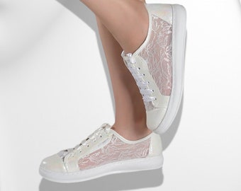 Chaussures de mariage, Baskets de la mariée, Baskets de mariage, Baskets en dentelle de tulle de la mariée, Chaussures de la mariée, Converse de la mariée, Converse pour mariage, Chaussures de mariée en tulle