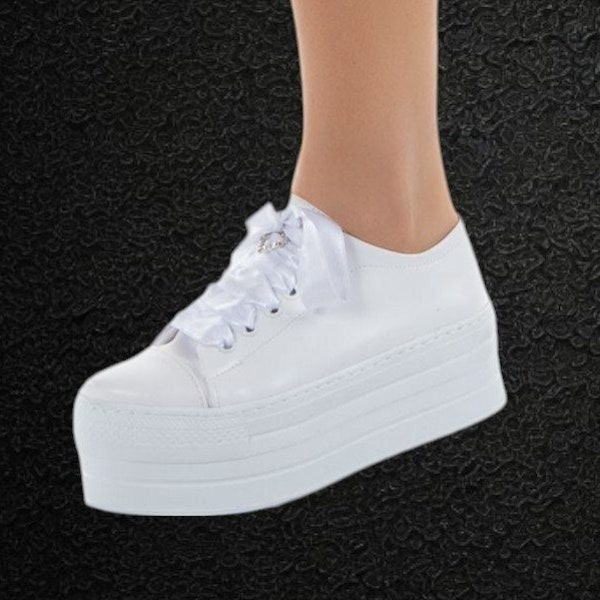 brixie platform sneaker