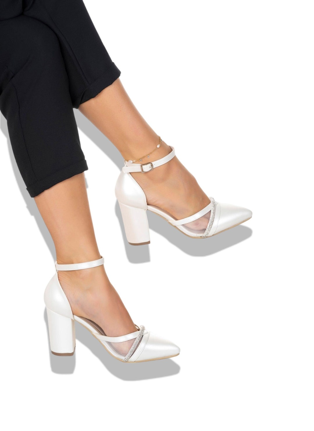 Wedding shoes bride bridesmaids high-end bridal shoes red high heels thick heels do not tire feet