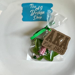 Set of 10 Laser engraved favor gift tags, bridal gift tags, Personalized gift