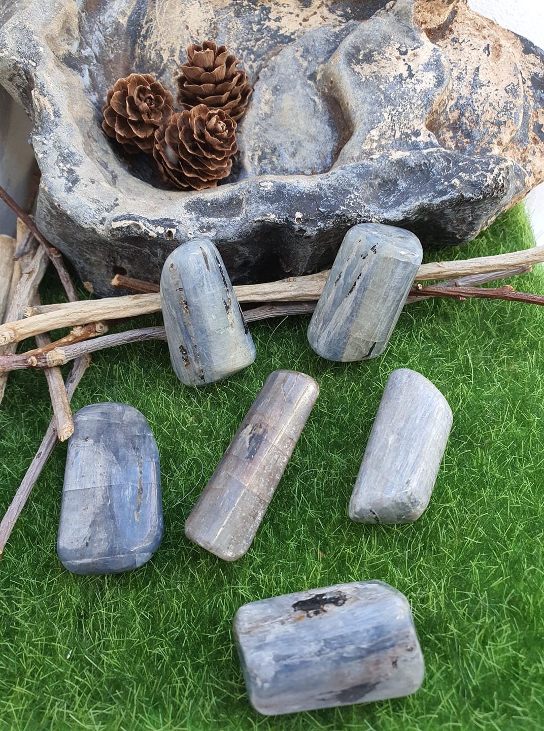 Pierre Roulée Cyanite