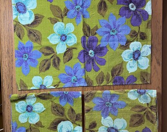 Set of 3 Vintage Cloth Napkins - green with blue floral