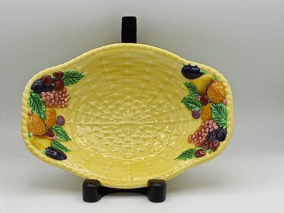 Yellow Fruit Dish Carlton Ware Made in England Ceramic Porcelain Yellow Fruit Dish Carlton Ware Made in England Ceramic Porcelain