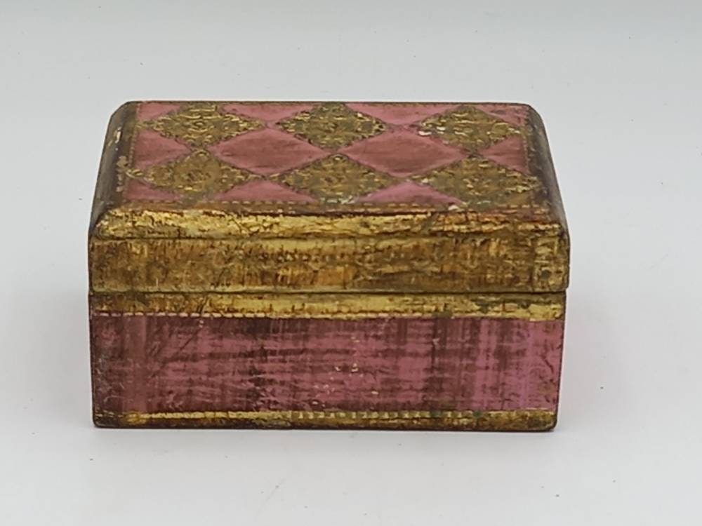 Caja de madera vintage antigua pintada a mano. Caja pequeña de | Etsy