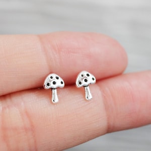 Sterling Silver Tiny Mushroom stud earrings, Cute mushroom stud, Food Earrings, Mushroom Jewelry, Minimal Earrings, Gift for her, Earrings