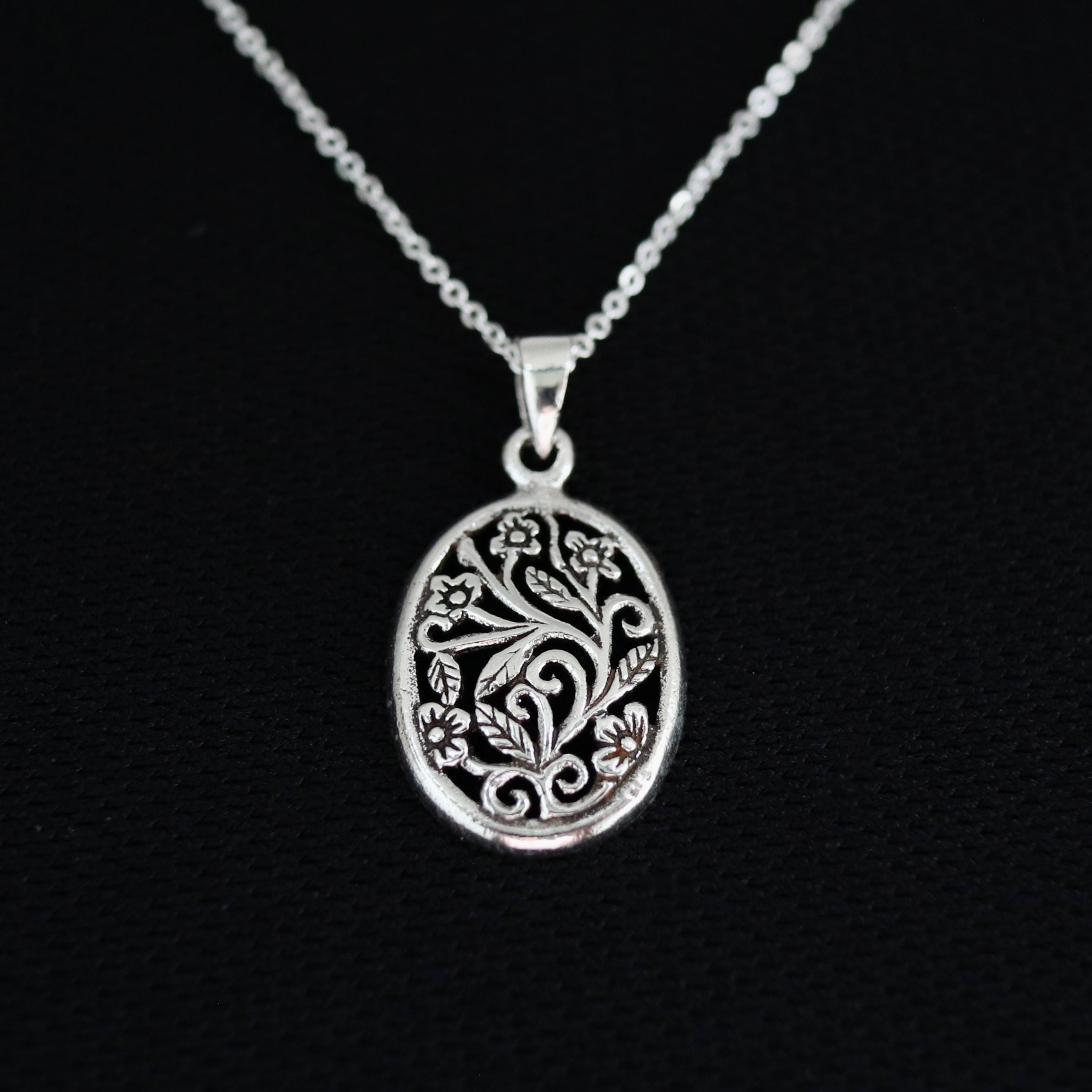 Vintage silver necklace - Etsy 日本